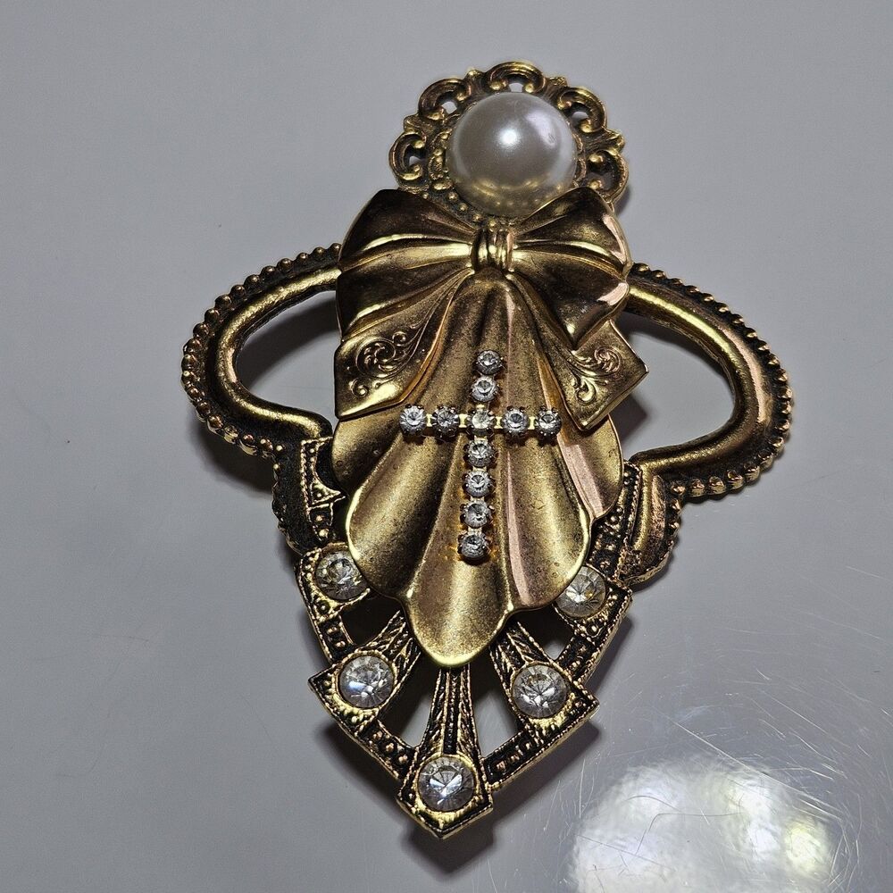 Rosemary Nelson Angel Pin Brooch Gold Tone Pearl Clear Rhinestones Cross